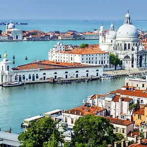 Bella Venice