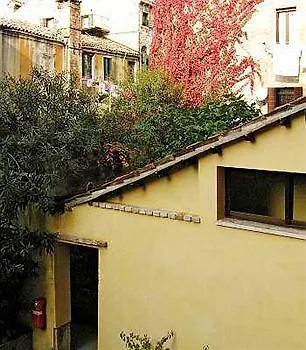 Ca' Centopietre Venice Guest house